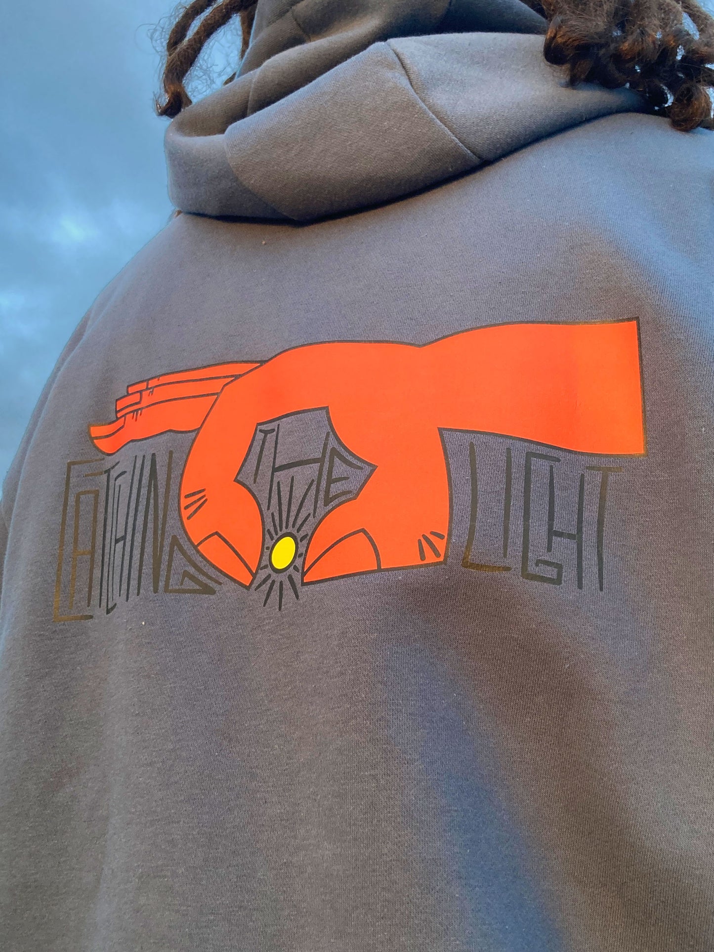 Kapuzenpullover „catching the light“ – Unisex, vegan, Illustration Hoodie